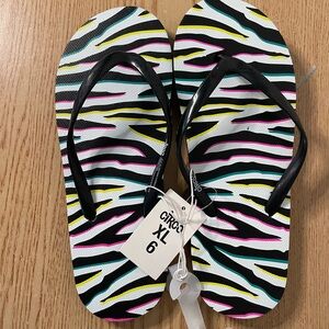 New Womens Flip flops Zebra size M7-8 M8-9